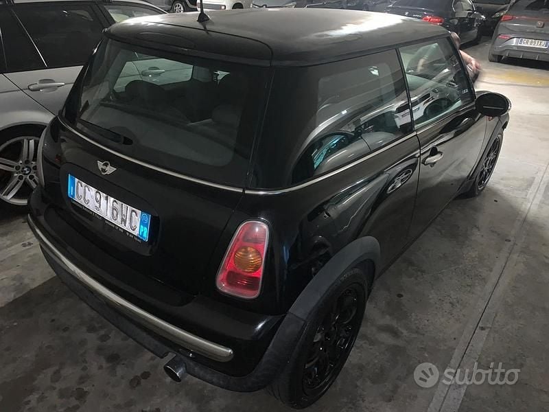 Usata Mini Cooper Coupé 116 CV (85 kW) 2006 Nero Coupé
