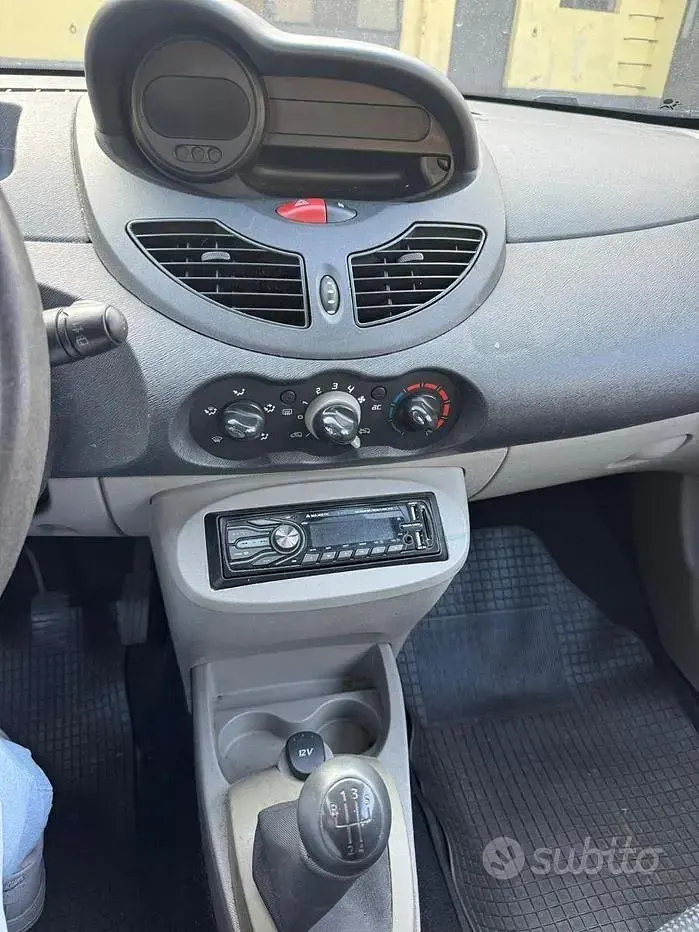 Gebraucht Renault Twingo 58 PS (42 kW) 2008 Grau Kleinwagen