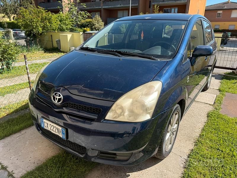 Usata Toyota Corolla 110 CV (80 kW) 2005 Blu Berlina