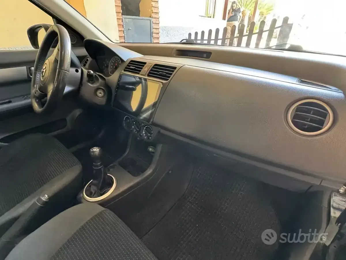 Usata Suzuki Swift 75 CV (55 kW) 2008 Nero Utilitaria
