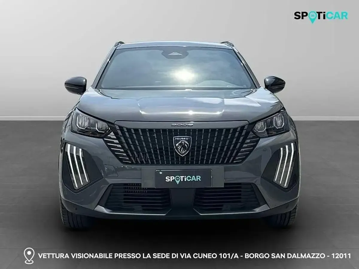 Usata Peugeot 2008 Allure 101 CV (74 kW) 2025 Grigio SUV