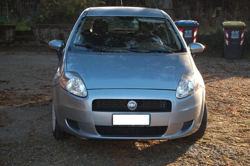 Usata Fiat Punto 75 CV (55 kW) 2007 Argento Utilitaria