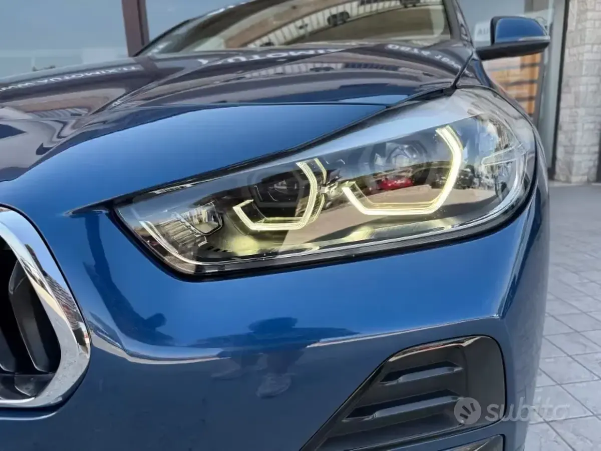 Usata BMW X2 150 CV (110 kW) 2020 Blu SUV