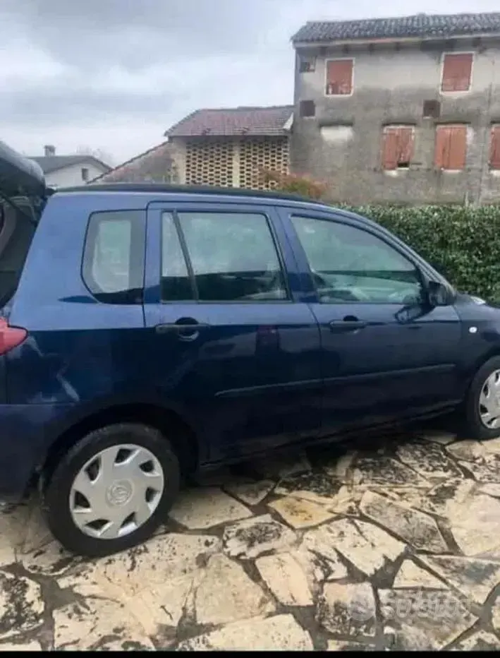 Usata Mazda 2 68 CV (50 kW) 2003 Utilitaria