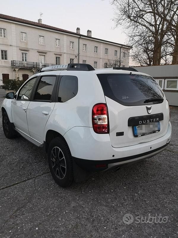 Usata Dacia Duster 125 CV (91 kW) 2017 Bianco SUV