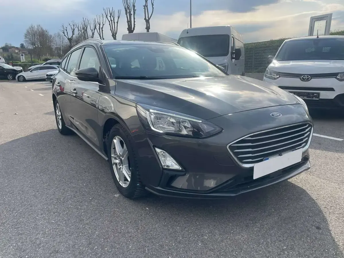 Usata Ford Focus Active 120 CV (88 kW) 2021 Grigio Station wagon