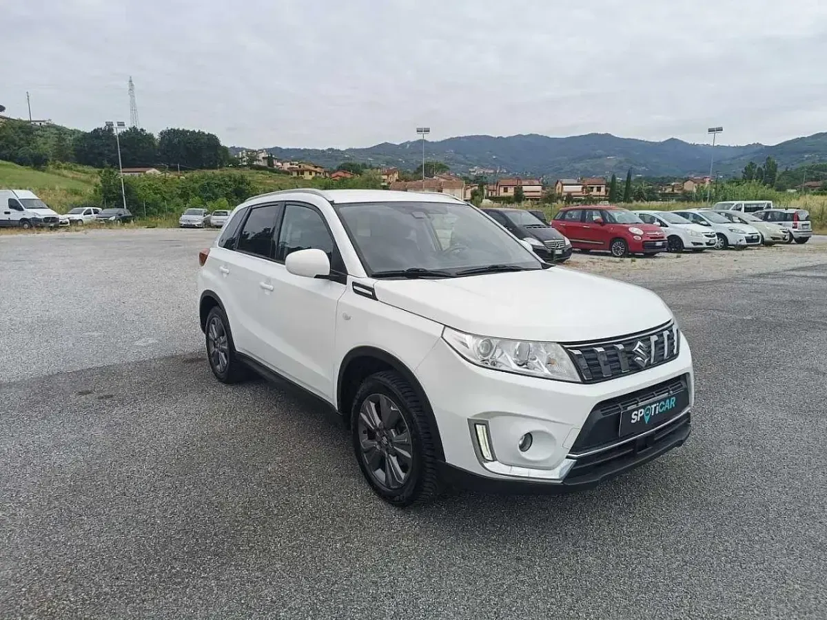 Usata Suzuki Vitara Cool 111 CV (81 kW) 2019 Bianco SUV