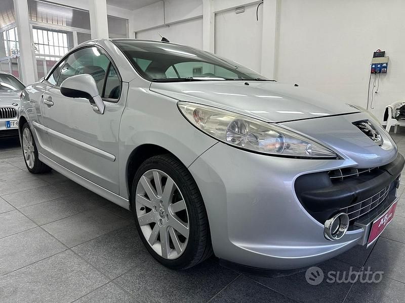 Gebraucht Peugeot 207 CC 110 PS (80 kW) 2007 Grau Cabrio