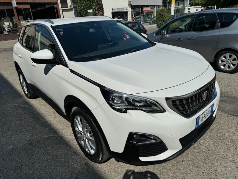 Usata Peugeot 3008 Active 120 CV (88 kW) 2018 Bianco Monovolume