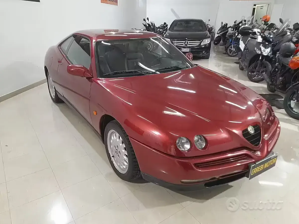 Usata Alfa Romeo GTV 150 CV (110 kW) 1997 Rosso Coupé