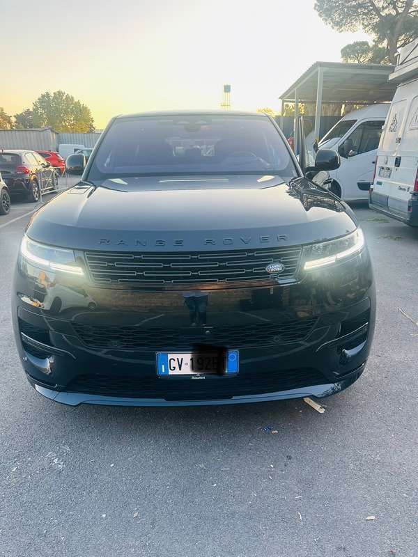 Usata 2023 Land Rover Range Rover Sport First Edition SUV | 149.990 € - Immagine 1/4