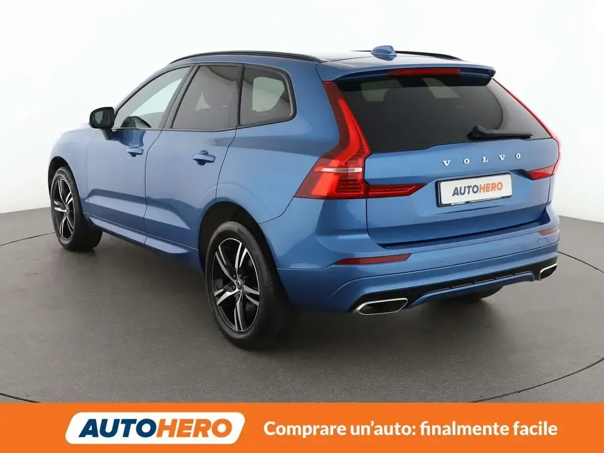 Usata Volvo XC60 R-Design 197 CV (144 kW) 2021 Blu/azzurro SUV