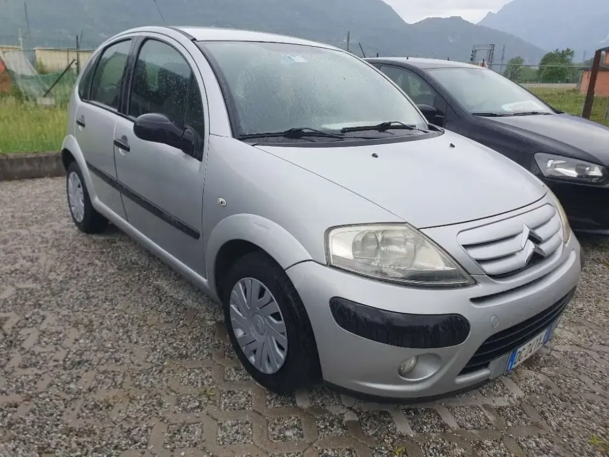 Używany Citroën C3 Elegance 60 KM (44 kW) 2007 Srebrny Sedan/Limuzyna