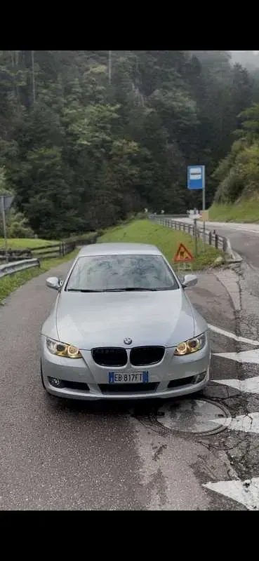 Usata BMW 320 177 CV (130 kW) 2009 Coupé