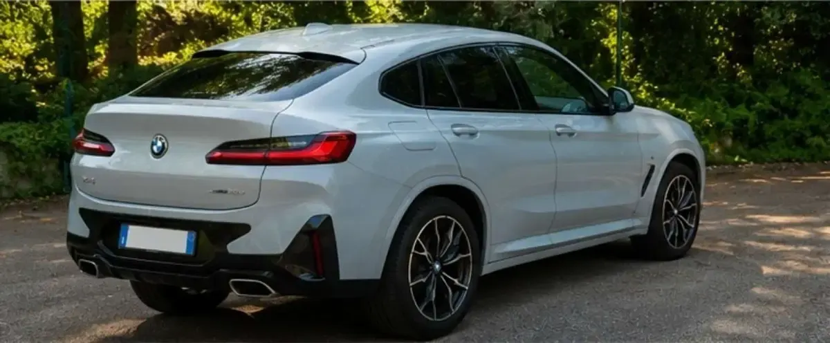 Usata BMW X4 M Sport 190 CV (139 kW) 2023 Blu/azzurro SUV