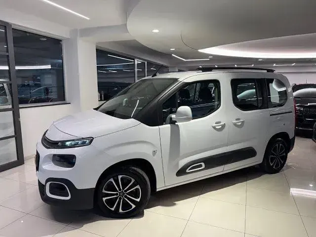 Usata Citroën Berlingo Feel 130 CV (95 kW) 2019 Bianco Monovolume