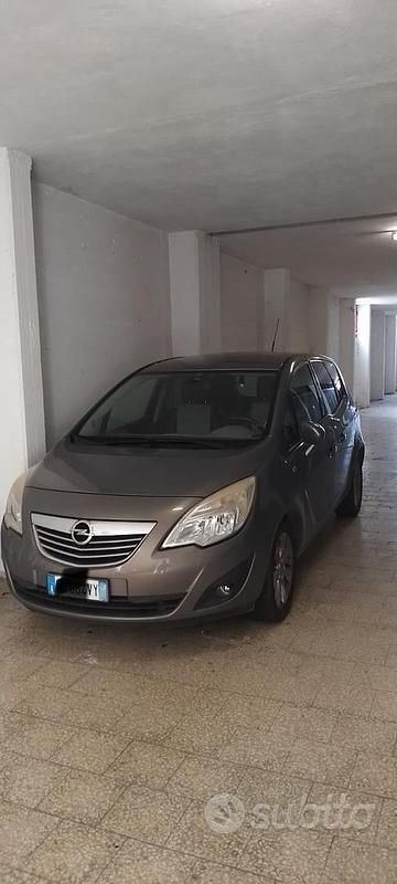 Usata Opel Meriva 95 CV (69 kW) 2010 Monovolume