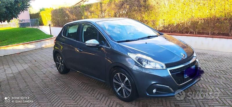 Usata Peugeot 208 2016 Grigio Utilitaria