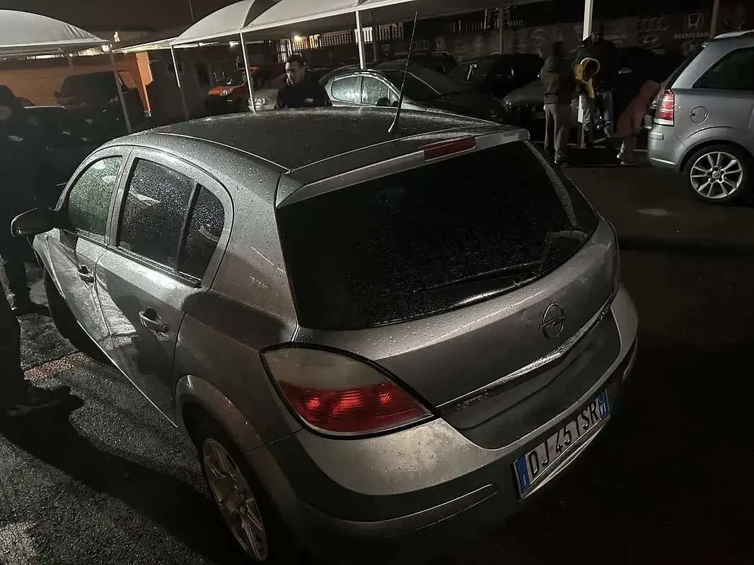 Usata Opel Astra Enjoy 101 CV (74 kW) 2004 Berlina