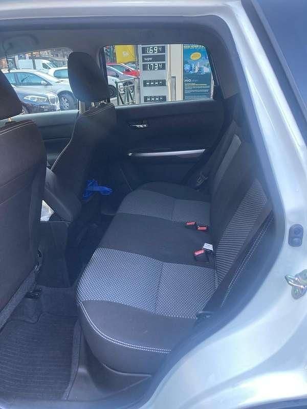 Usata Suzuki Vitara 129 CV (94 kW) 2022 Bianco SUV