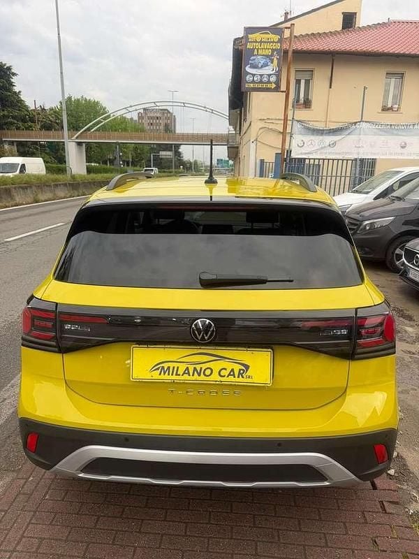 Usata VW T-Cross Edition 95 CV (69 kW) 2024 Giallo uva SUV