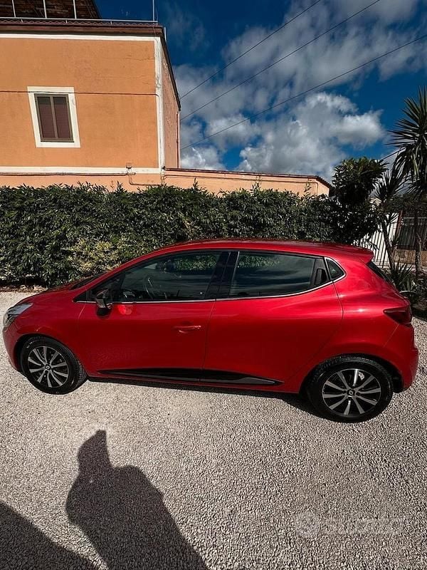 Usata Renault Clio IV 75 CV (55 kW) 2015 Rosso Berlina