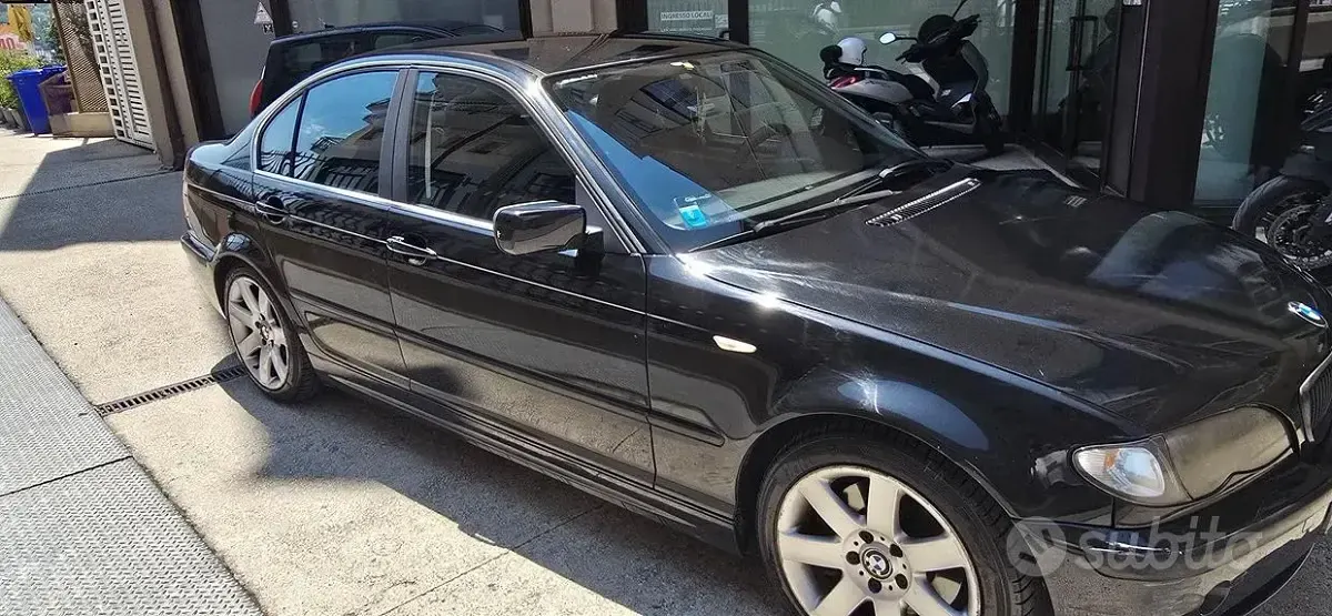Usata BMW 2002 184 CV (135 kW) 2002 Nero Berlina