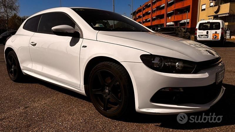 Usata VW Scirocco R-line 122 CV (89 kW) 2010 Bianco Coupé