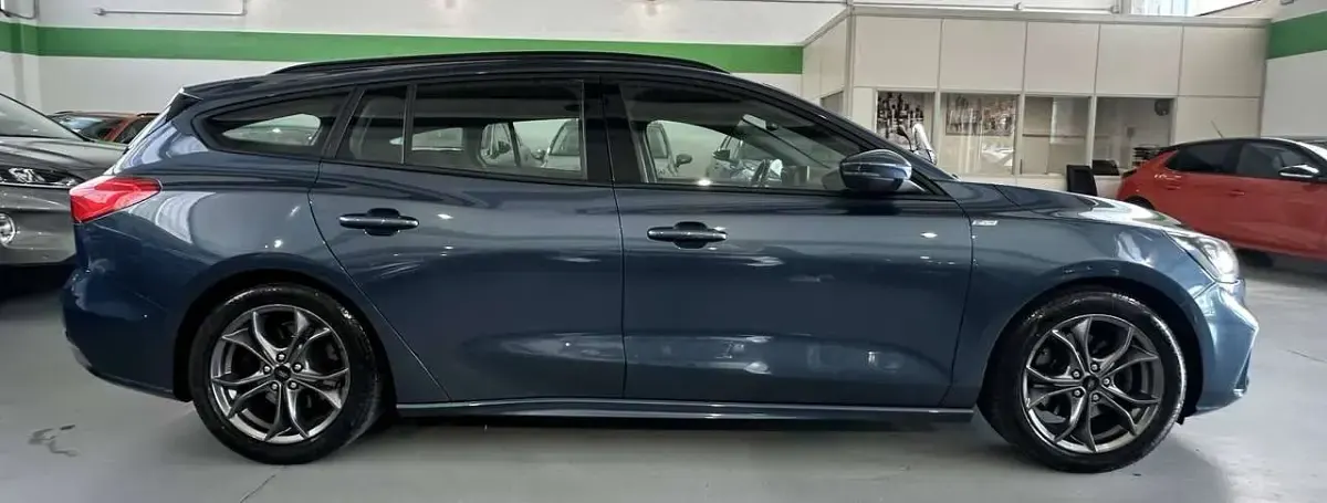 Usata Ford Focus ST-Line 120 CV (88 kW) 2021 Blu/azzurro Station wagon
