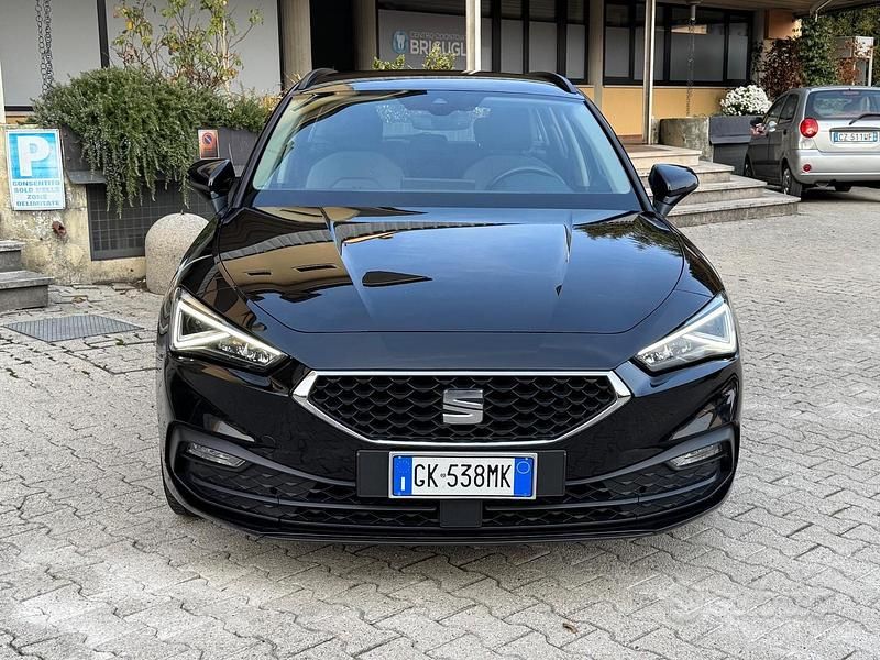 Usata Seat Leon FR 150 CV (110 kW) 2022 Nero Station wagon