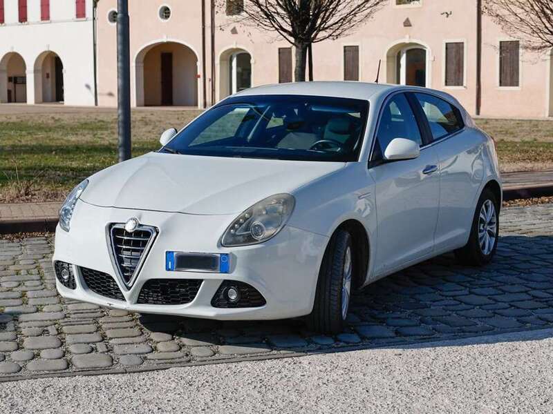 Usato 2012 Alfa Romeo Giulietta 2.0 Diesel 140 CV (11.500 €)