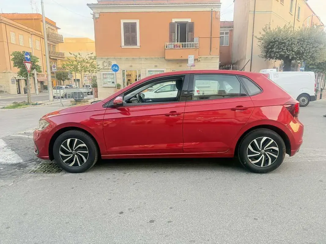 Usata VW Polo Highline 95 CV (69 kW) 2024 Rosso Utilitaria