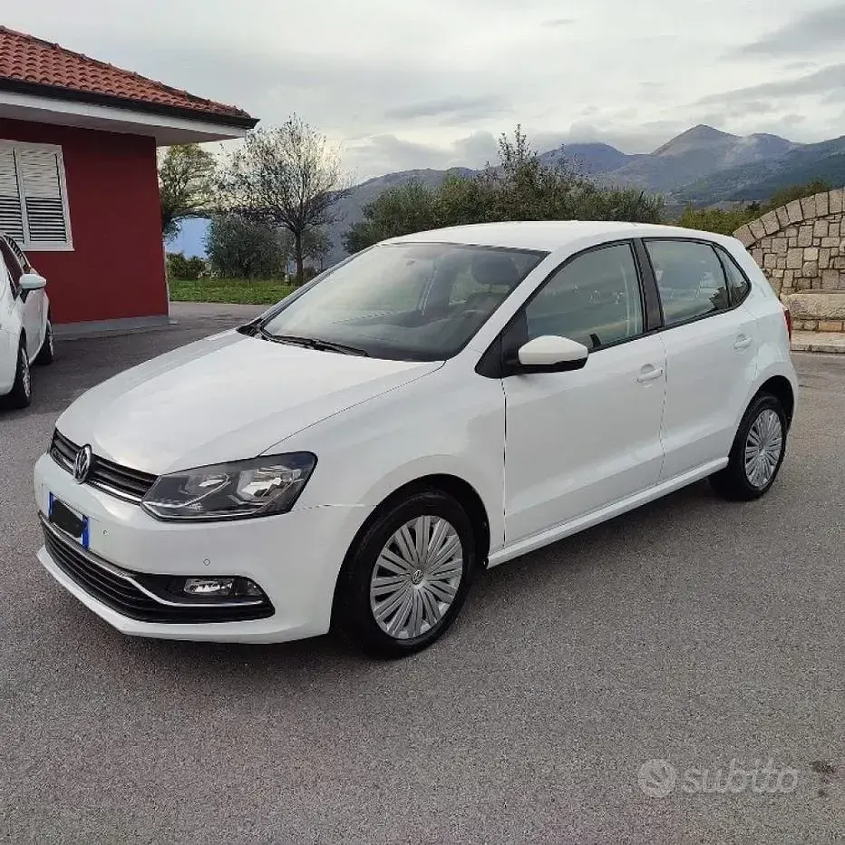 Usata VW Polo Comfortline 75 CV (55 kW) 2016 Bianco Berlina