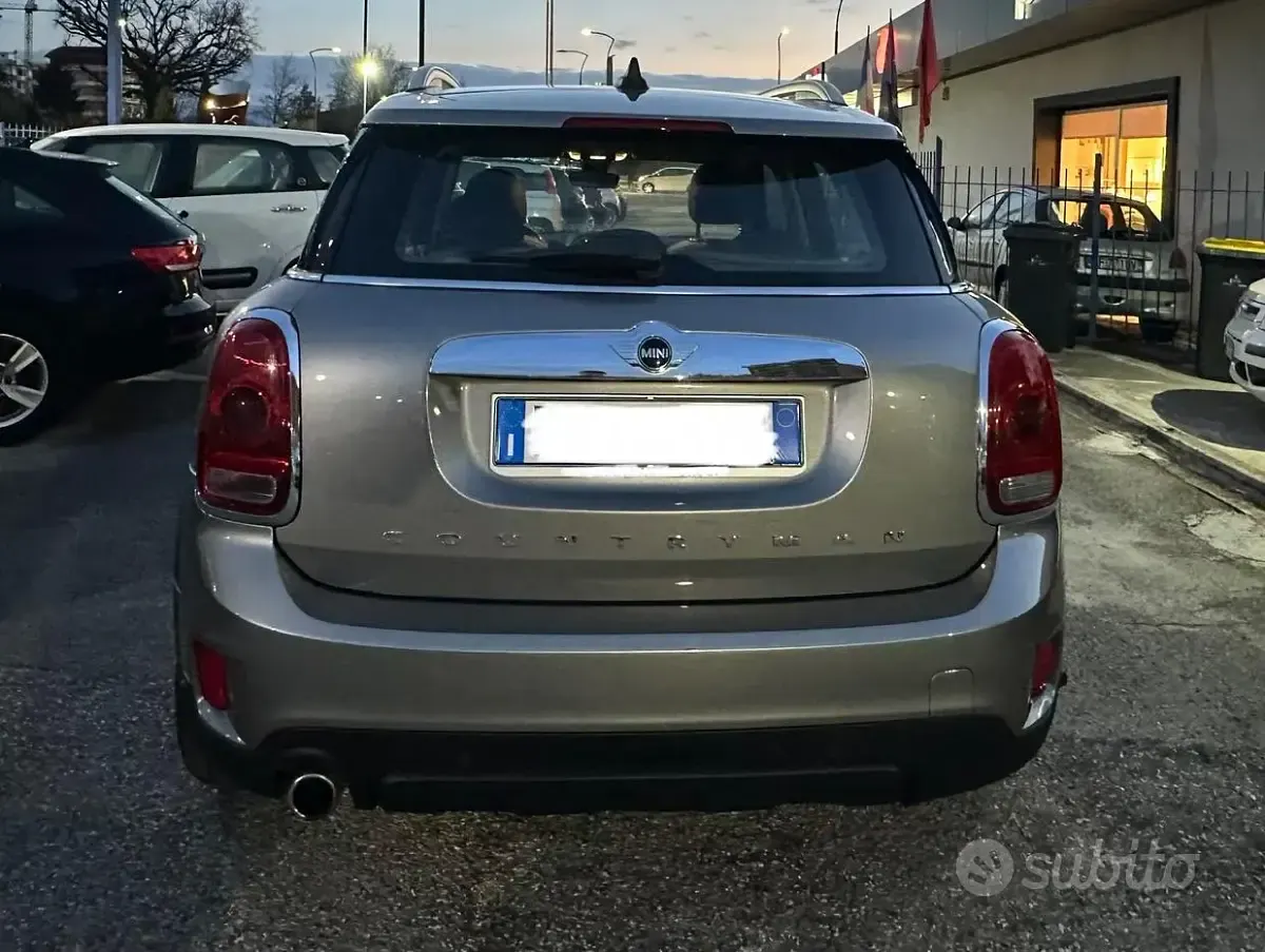 Usata Mini Cooper D Countryman Business 116 CV (85 kW) 2018 Grigio SUV