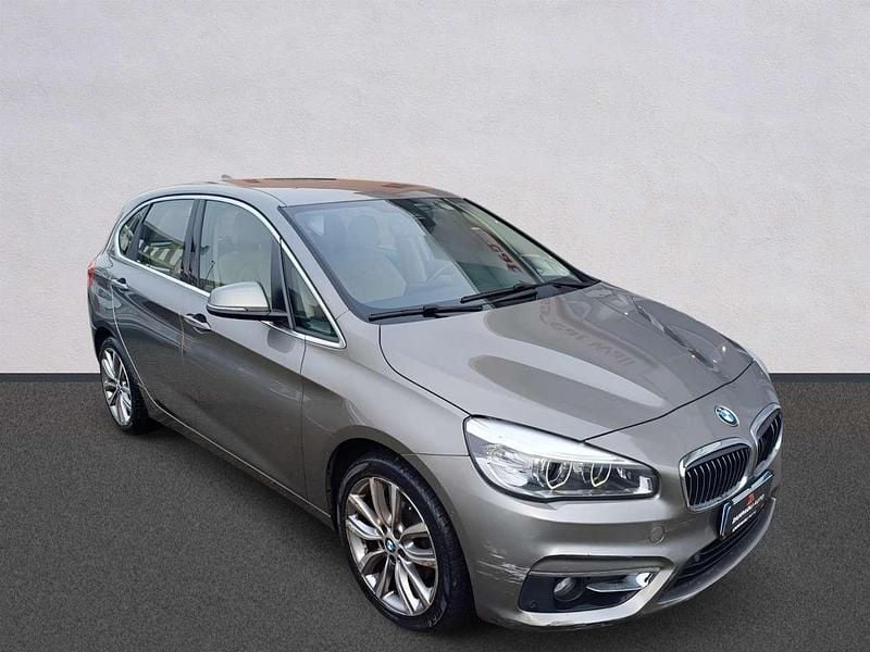 Usata BMW 218 Active Tourer Advantage 150 CV (110 kW) 2015 Grigio Monovolume