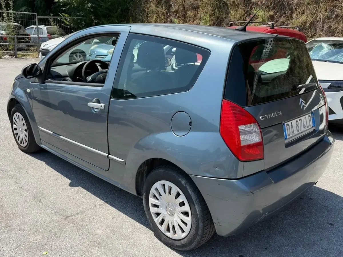 Usata Citroën C2 60 CV (44 kW) 2006 Argento Utilitaria