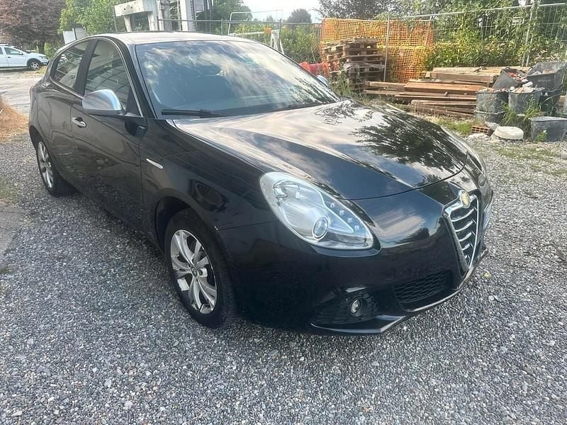 Usata Alfa Romeo Giulietta Distinctive 170 CV (125 kW) 2012 Nero Utilitaria