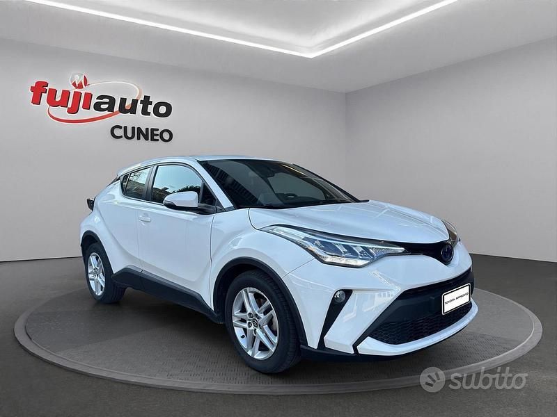 Occasion Toyota C-HR Active 122 ch (89 kW) 2023 Blanc SUV