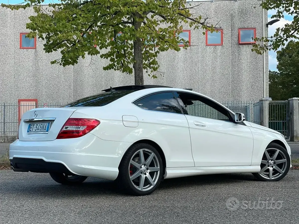 Usata Mercedes C220 Avantgarde 170 CV (125 kW) 2014 Bianco Coupé