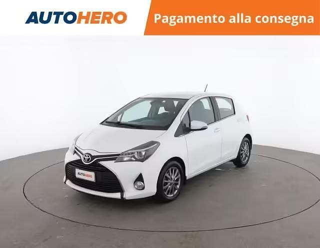 Usata Toyota Yaris Active 90 CV (66 kW) 2015 Bianco Utilitaria