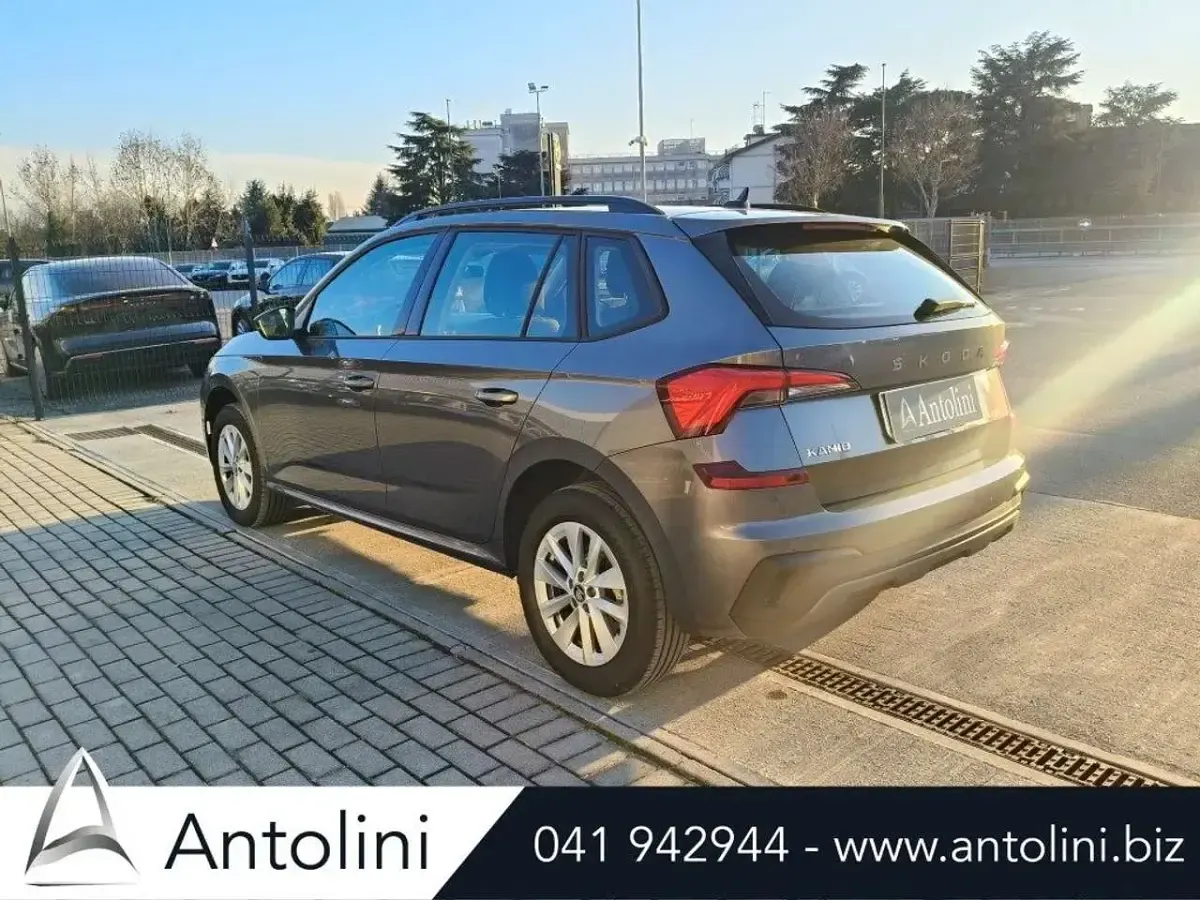 Usata Skoda Kamiq Selection 95 CV (69 kW) 2025 Grigio scuro SUV