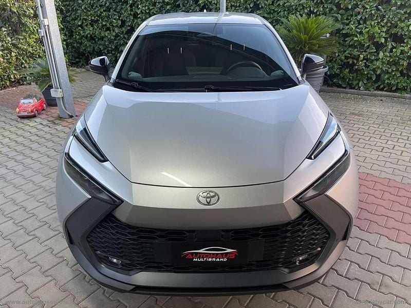 Usata Toyota C-HR Trend 98 CV (72 kW) 2025 Argento SUV