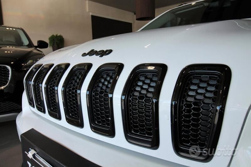 Usata Jeep Cherokee Night Eagle 200 CV (147 kW) 2018 Bianco SUV