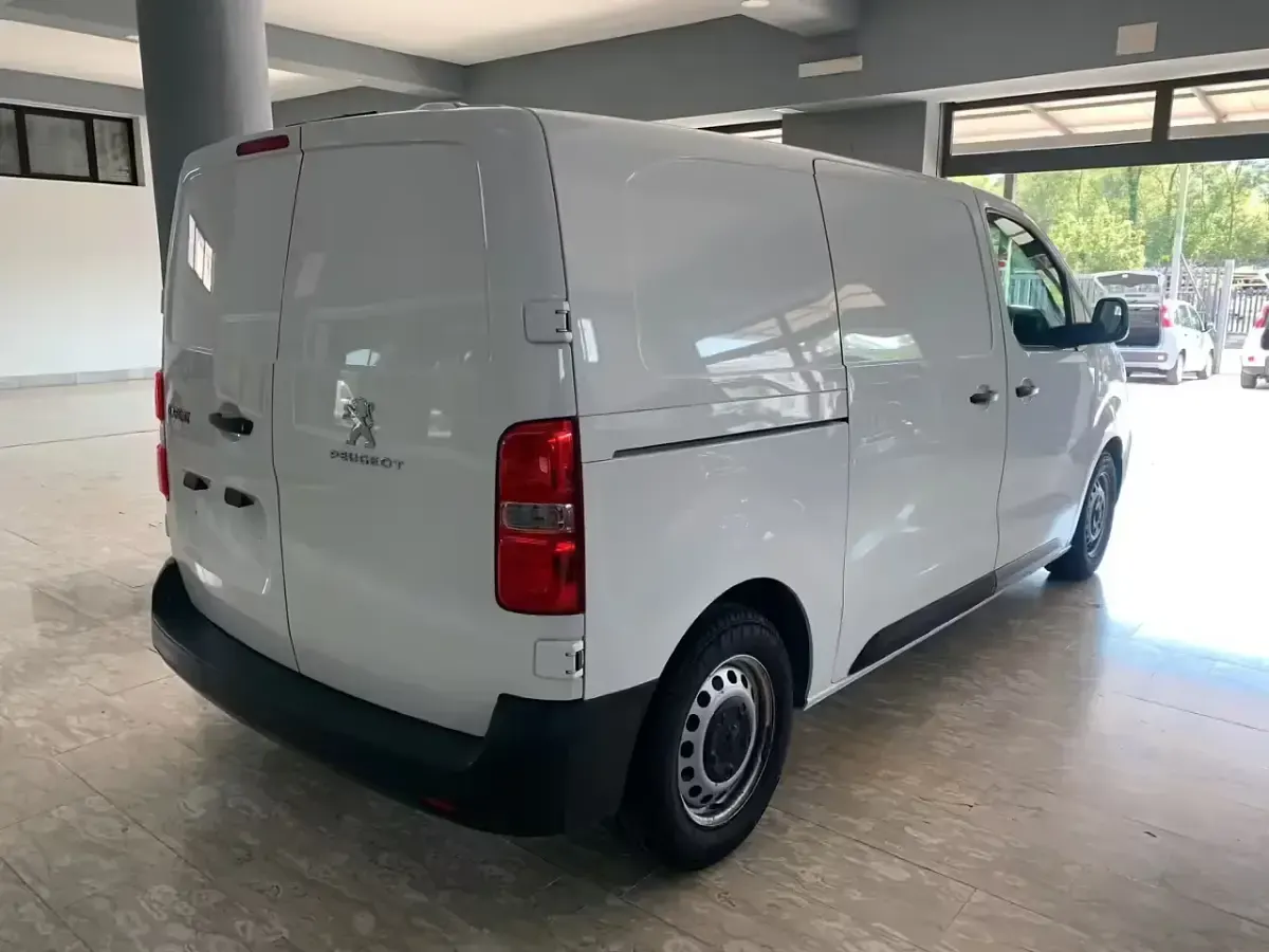 Usata Peugeot Expert Premium 119 CV (87 kW) 2022 Bianco Furgone
