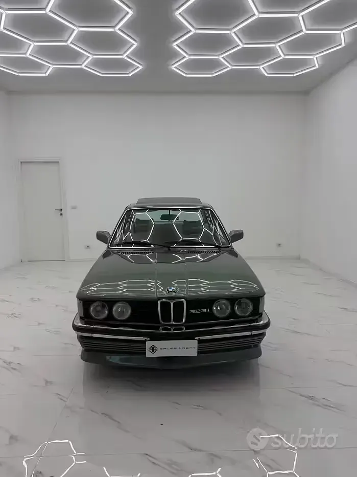 Usata BMW 323 Efficient Dynamics 122 CV (89 kW) 1980 Verde Berlina