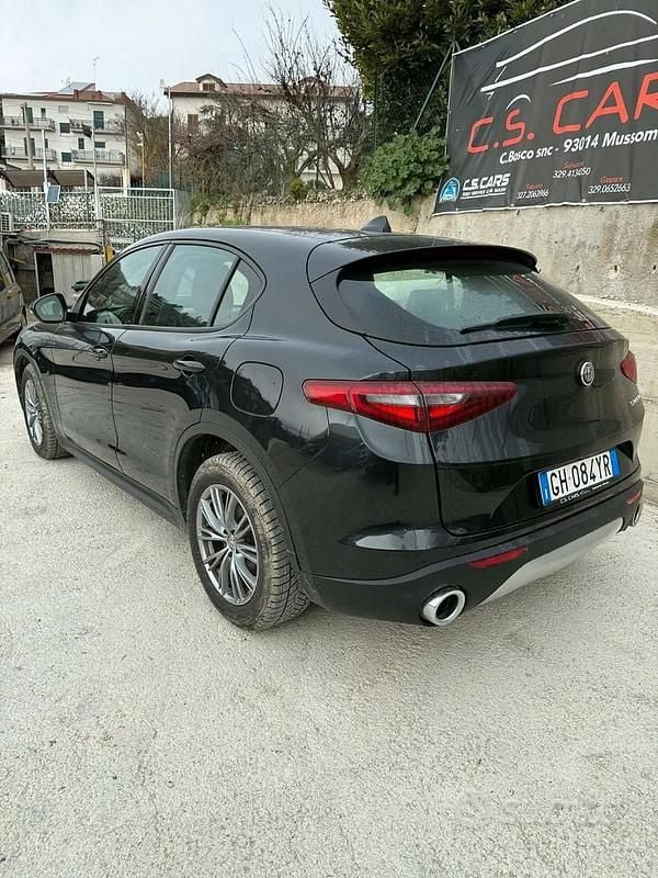 Usata Alfa Romeo Stelvio 160 CV (117 kW) 2022 Nero SUV