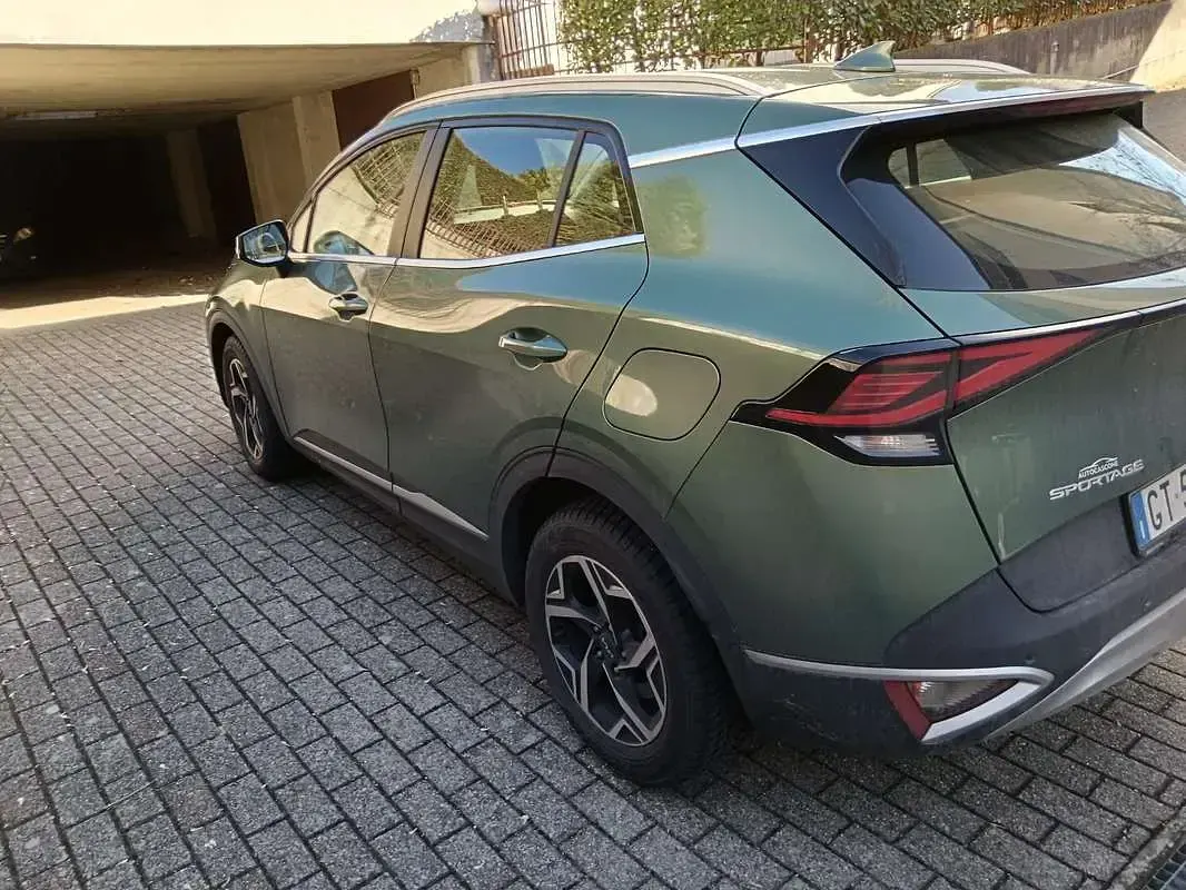 Usata Kia Sportage 136 CV (100 kW) 2024 Verde SUV