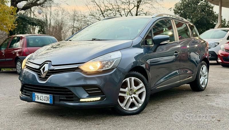Usata Renault Clio GrandTour 90 CV (66 kW) 2018 Verde Station wagon