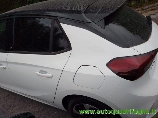Bianco Usata 2023 Opel Corsa-e Design & Tech Due volumi | 19.900 € (Buon prezzo) - Immagine 1/1