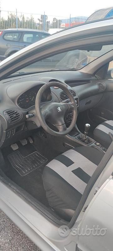 Usata Peugeot 206 1999 Utilitaria